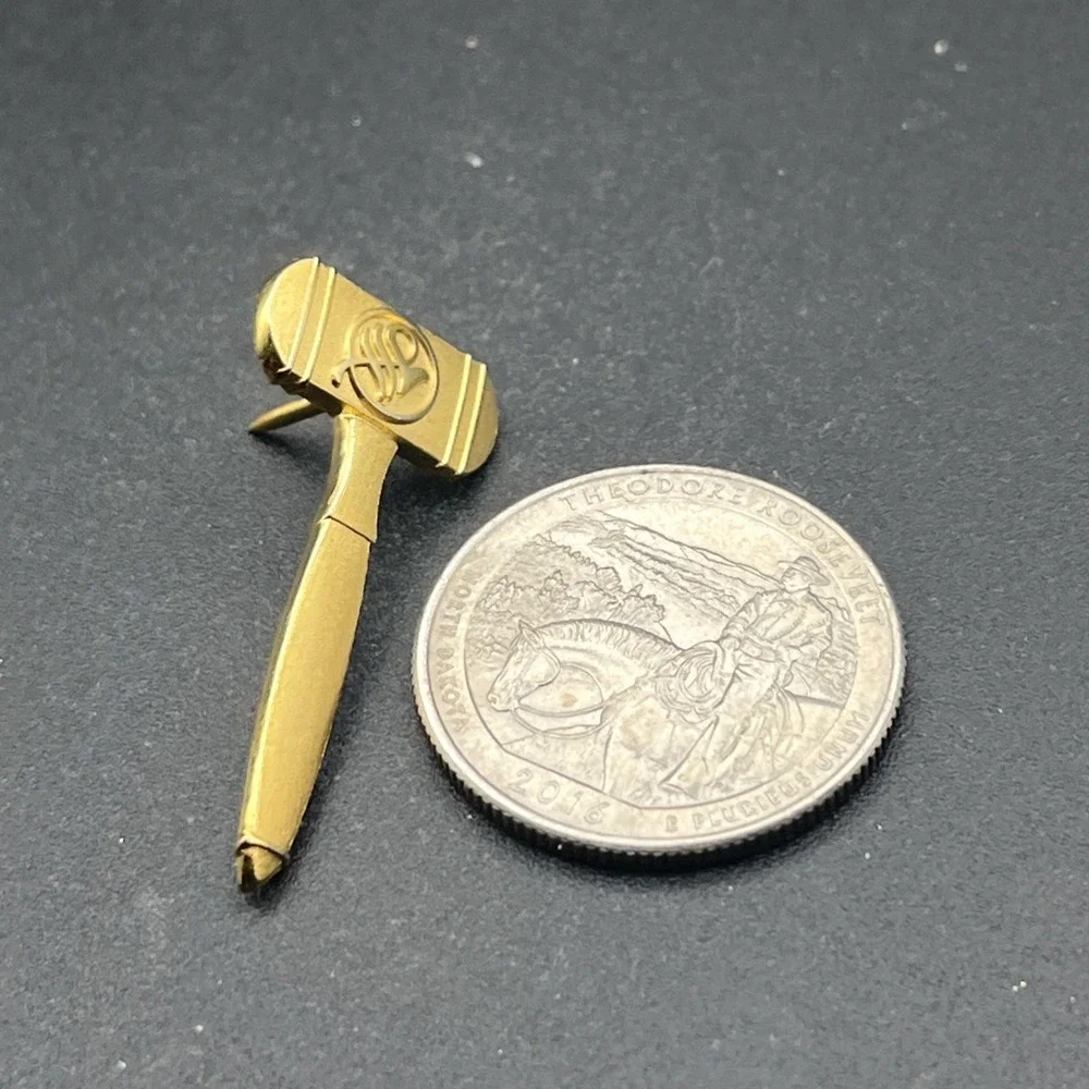 Judge's Gavel Court Law‎ Gold Tone Lapel Hat Pin